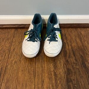 Nike Women’s Tiempo Soccer Cleats Shoes NWOT